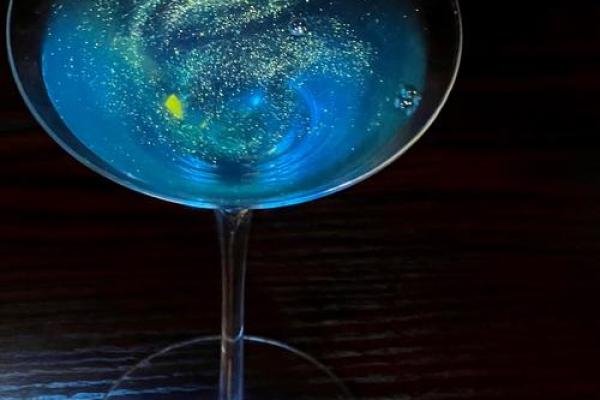十二星座专属鸡尾酒，星座迷的味蕾盛宴