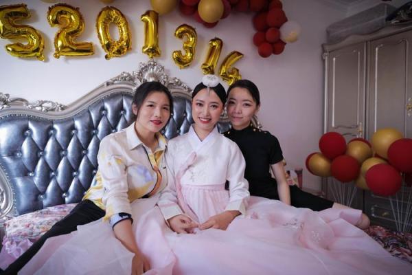 紫梦银缘，大叔配佳人，幸福时光尽在眼前